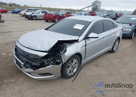 2016 Hyundai Sonata z USA, uszkodzony, nr VIN 5NPE24AF7GH398122